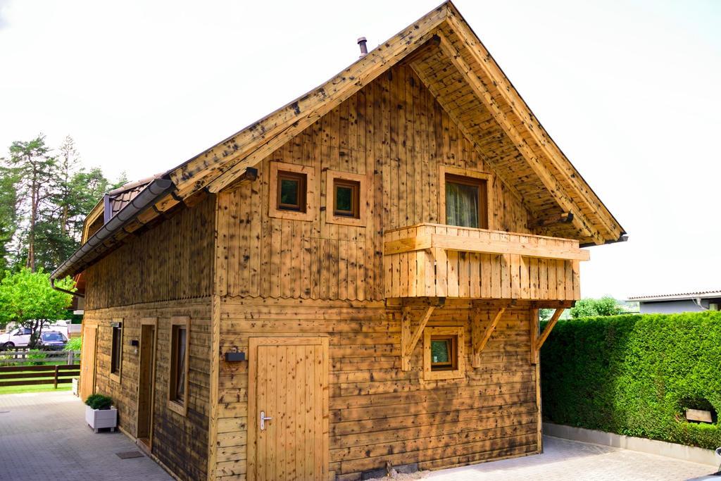 Apart Of Me Ferienhaus Faaker See フィラハ エクステリア 写真